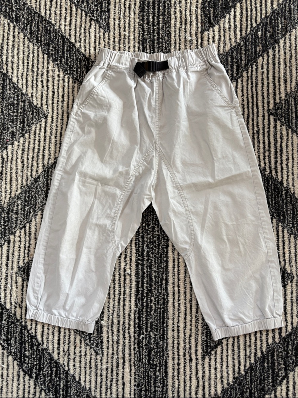 BOSSINI Light Gray Elastic Waist Pants with Black Cinch